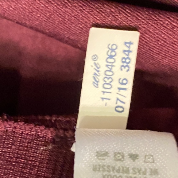 American Eagle Outfitters Aerie Maroon Cropped Leggings Floral Laser Cut medium - Picture 4 of 13